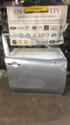 2022-2025 TOYOTA COROLLA CROSS SAĞ ÖN KAPI