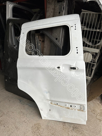 Orjinal Ford Courier Sağ Sürgülü Kapı - Çıkma Parça