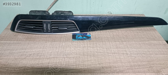 MERCEDES W204 ORTA IZGARA GÖĞÜS ÇITASI A2046801371