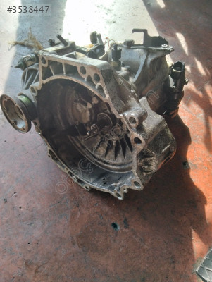 VOLKSWAGEN BORA 1.6 AKL ŞANZIMAN MANUEL