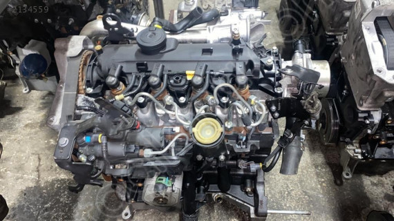 DACİA SANDERO 1.5 DİZEL ÇIKMA 90 LIK ORJİNAL KOMPLE MOTOR