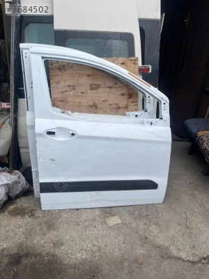 Courier panelvan sağ ön kapı çıkma