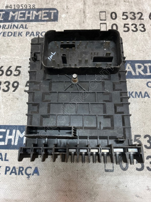 ÇIKMA VW CADDY GOLF JETTA A3 1K0 937 125 D SİGORTA KUTUSU