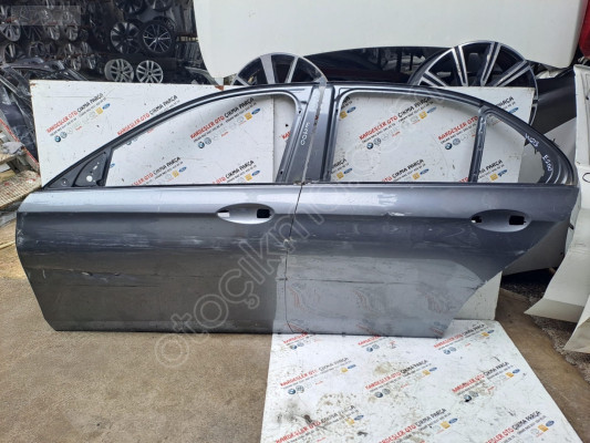 Mercedes E.serisi 213 kasa sol ön arka kapı (az hasarlı)