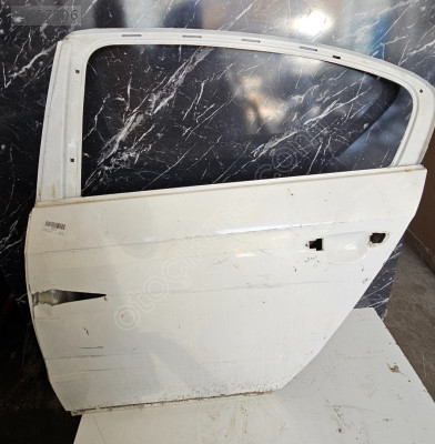 VOLKSWAGEN PASSAT SOL ARKA KAPI 3AE833055