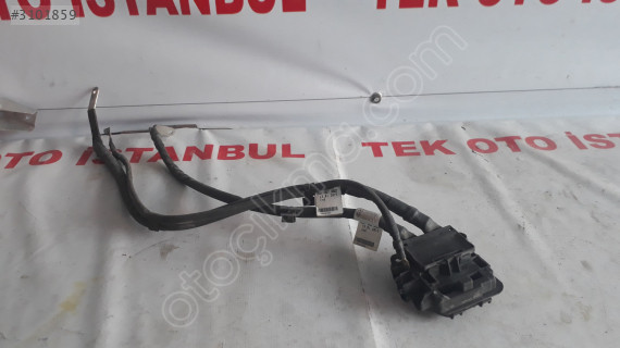 Mercedes C 205 AKÜ KABLOSU A2055451400