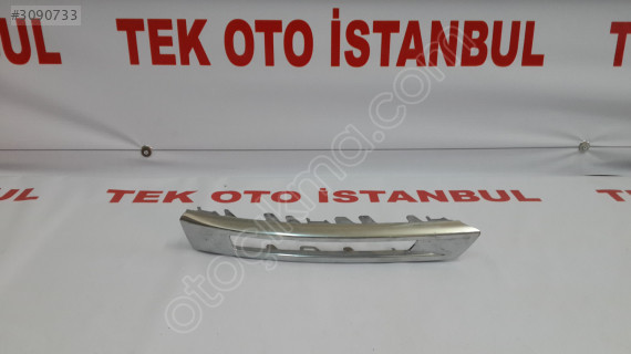 Mercedes GL 166 SİS FAR ÇERÇEVESİ SAĞ A1668845422