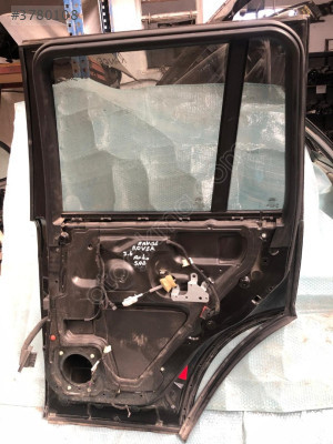 RANGE ROVER 3.6 ARKA SAĞ KAPI