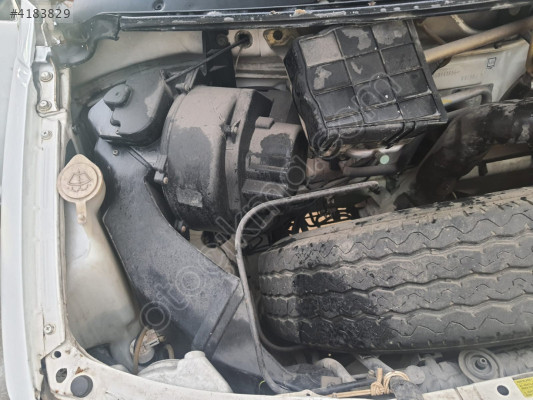 nissan vanette 2000 cam su bidonu/deposu (son fiyat)