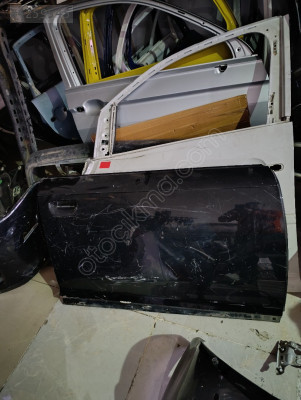 Audi A6 sağ ön kapı 2006-2012 orjinal çıkma parça