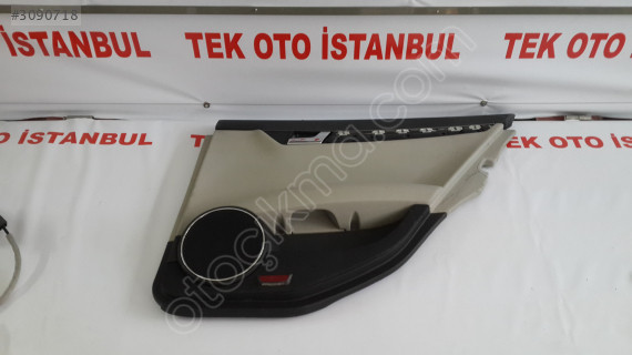 Mercedes C 204 DÖŞEME SAĞ ARKA KAPI DÖŞEMESİ