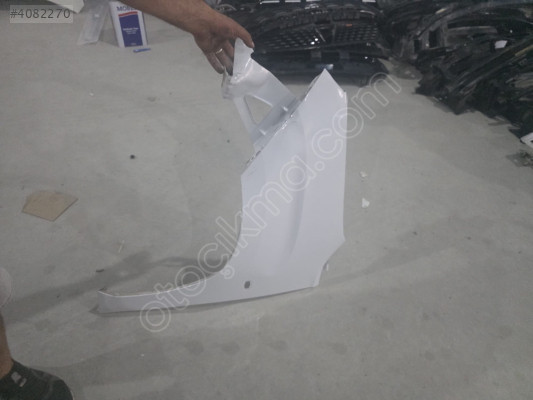 TOYOTA PROACE CITY BEYAZ SOL ÖN ÇAMURLUK ORJINAL