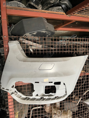 AUDİ Q3 SAĞ ÖN TAMPON KÖŞESİ