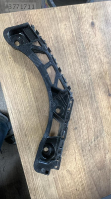 VOLKSWAGEN TİGUAN SOL ARKA TAMPON BRAKETİ 5NA807393