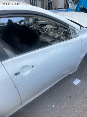 TOYOT COROLLA SAĞ ÖN KAPI