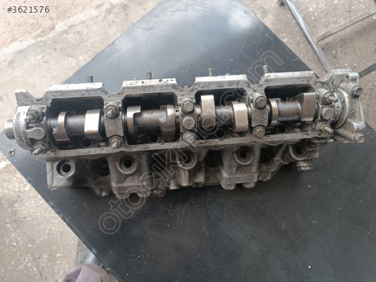1.8 Renault silindir kapağı