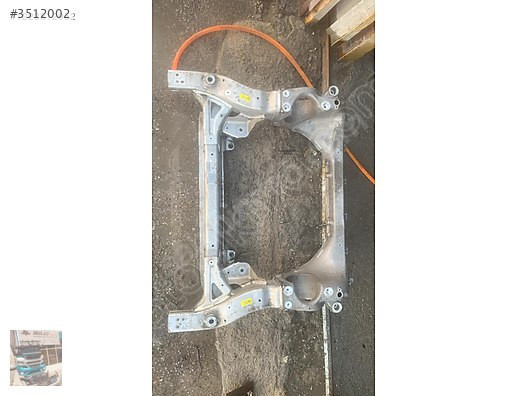 2056200500 Mercedes w213 motor travesti orijinal çıkma