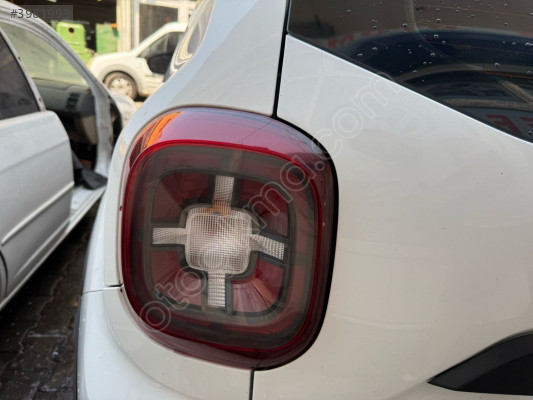 2018-24 DACİA DUSTER ARKA STOPLAR ORJ ÇIKMA