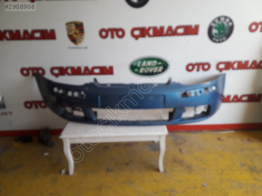 VW Golf 5 2006 Model İçin Ön Tampon Çıkma Parçası
