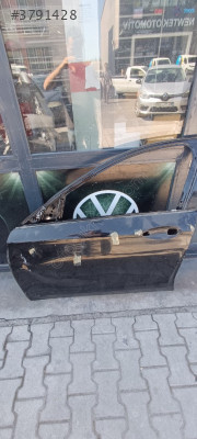 MERCEDES W213 ÇIKMA ORJİNAL SOL ÖN KAPI