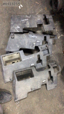 Fiat Tempra direksiyon alt kapak plastiği