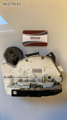 5K4839016H Volkswagen Golf 6 sağ arka kapı kilidi