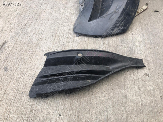 MERCEDES C SERİ W206 AMG SAĞ SİS TAMPON IZGARASI 2068854205