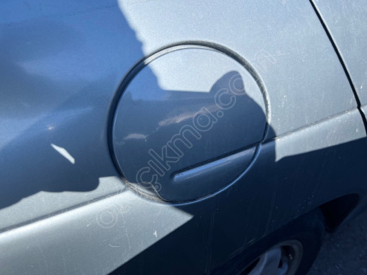 Renault Megane 1 dış depo kapağı