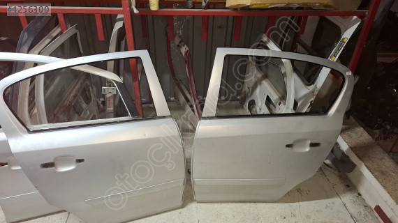 ÖZMEN OPEL CORSA D ÇIKMA SAĞ SOL ÖN ARKA KAPI