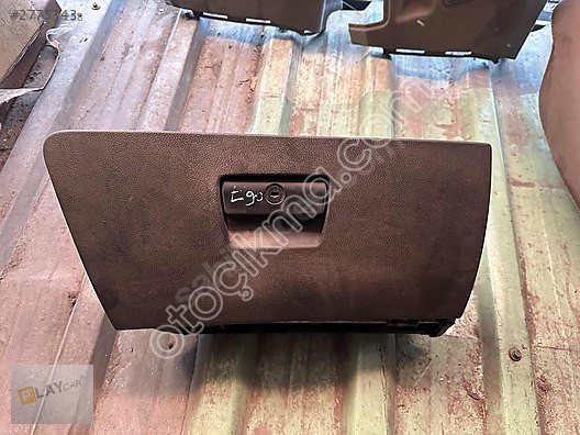BMW E90 TORPİDO KAPAGI SİYAH ÇIKMA ORJİNAL
