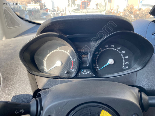 FORD COURİER ÇIKMA GÖSTERGE SAATİ