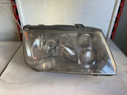 VOLKSWAGEN BORA SAĞ ÖN FAR HELLA ÇIKMA ORJİNAL ÇAĞRI OTO