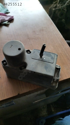 357962257 merkezi kilit vakum pompası Volkswagen PASSAT B3 1992