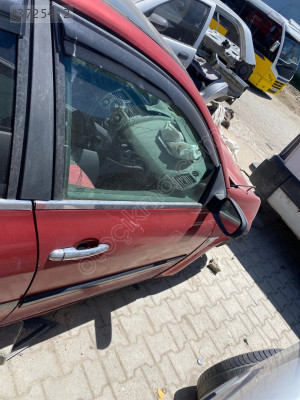 Renult megane 2 sağ ön kapı çıkma orijinal