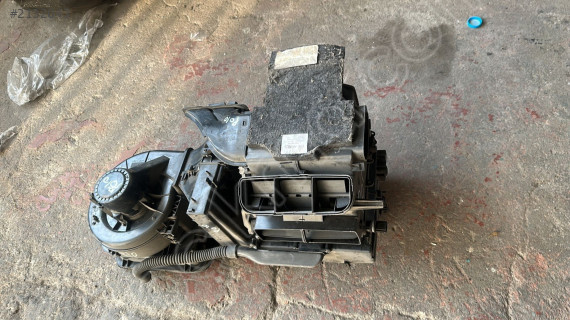 VW POLO KALORİFER KUTUSU MG OTO