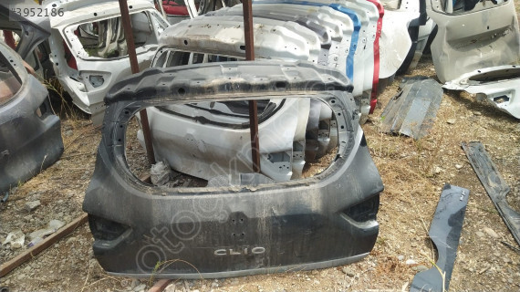 Renault Clio 2014 model arka bagaj kapağı