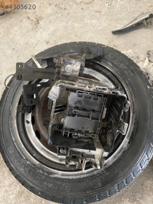 Ford transit 2016-2023 motor iç sigortalık yuvası