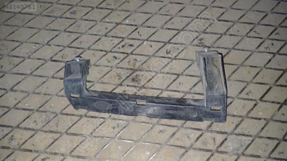 1998-2005 Ford Focus 1 sol arka kapı cam klavuzu