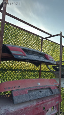 Carina bagaj kapağı