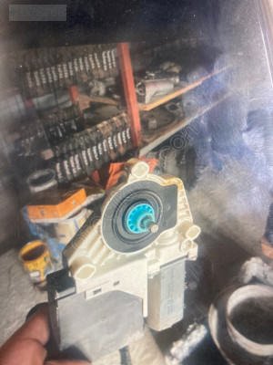 Volkswagen  passat cc sol ön cam motoru