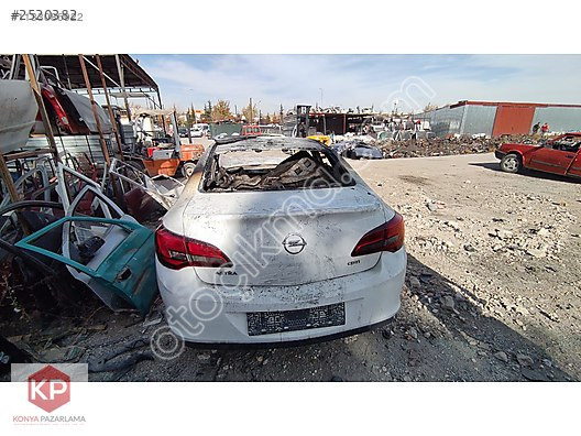 Astra J çıkma yedek parçaları