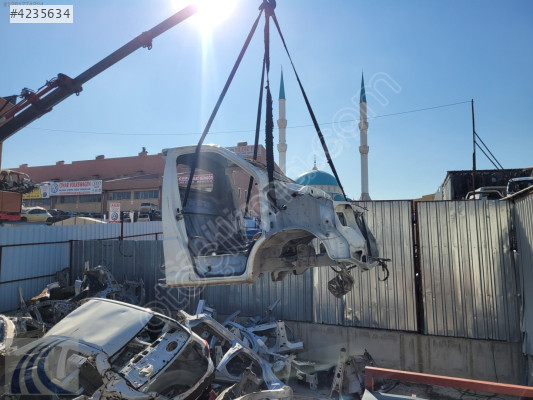 TOYOTA HIACE 2008 ÇIKMA KOMPLE SAĞ PERVAZ