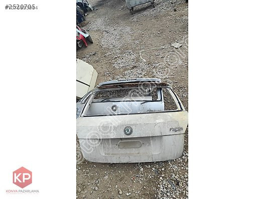 Skoda Fabia bagaj kapağı
