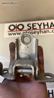 8A6AA22811 Ford Fiesta 2011 sol ön kapı alt menteşesi