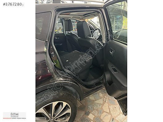 Nissan Qashqai J10 (2007-2013) Arka kelebek Camı