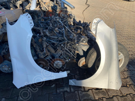 2010-13 VW GOLF 6 ÖN ÇAMURLUKLAR ORJ ÇIKMA