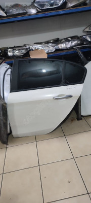 FİAT EGEA SOL ARKA KAPI