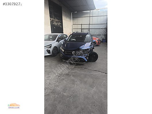 DACİA SANDERO MOTOR KAPUTU ÜNALLAR OTO ÇIKMA YEDEK PARÇA