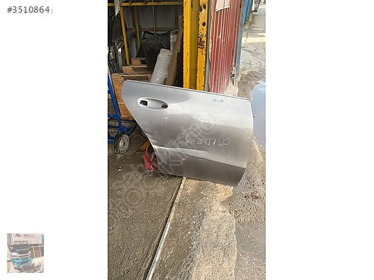 Mercedes w118 cla sağ arka kapı orjinal