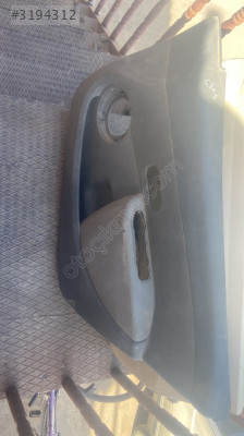 Renault Clio 3 sağ ön kapı döşemesi